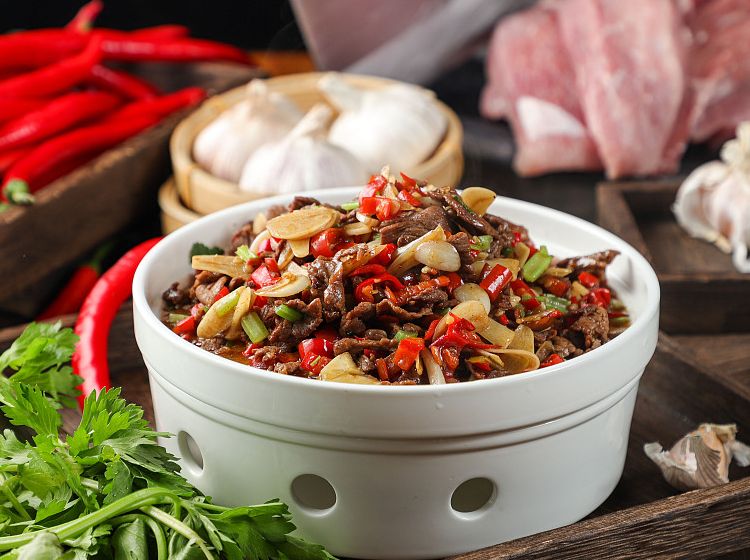 鸡毛店湘菜加盟